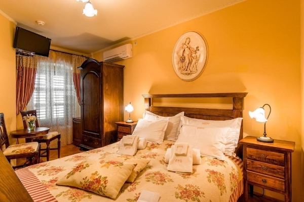 Hotel Monte Cristo (Kotor)